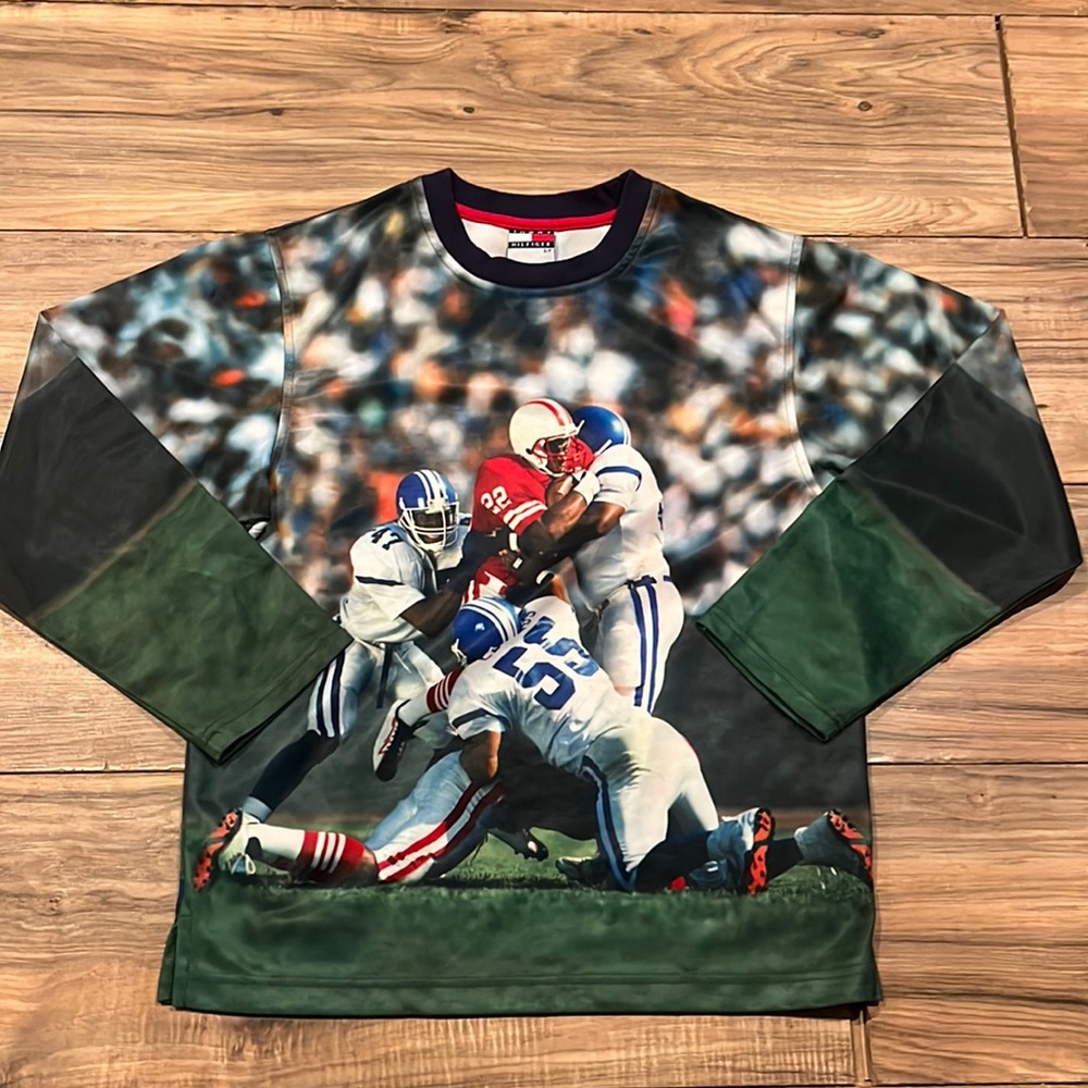 Vintage Y2K Tommy Hilfiger football player long sleeve!